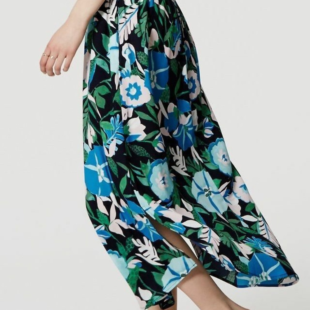 ☀️NWT Loft Jungle Floral Print Skirt☀️